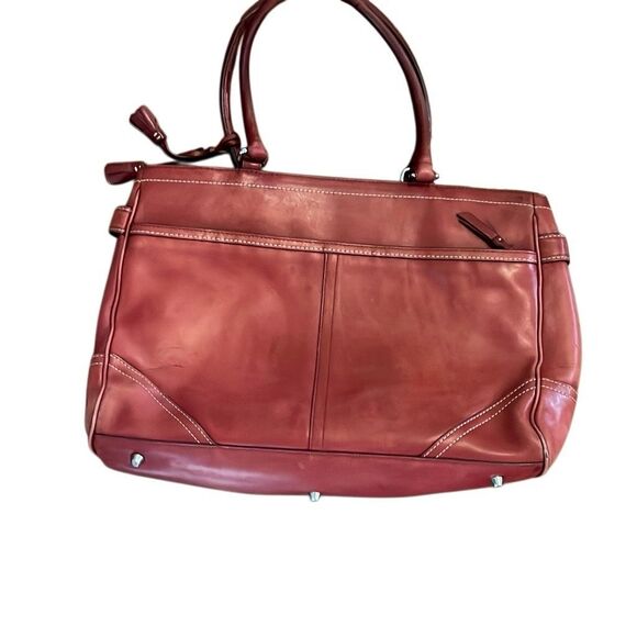 Vintage Coach tote. She has been well loved but still has life in her. She is a - Picture 2 of 6